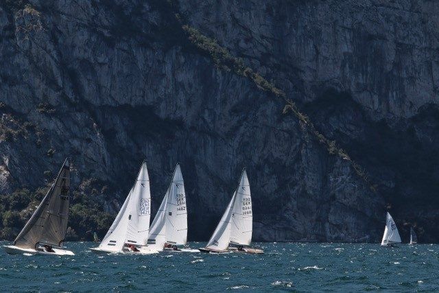 Vela e turismo sul Garda Trentino: torna la Riva Cup per le classi 505, Korsar e Dyas