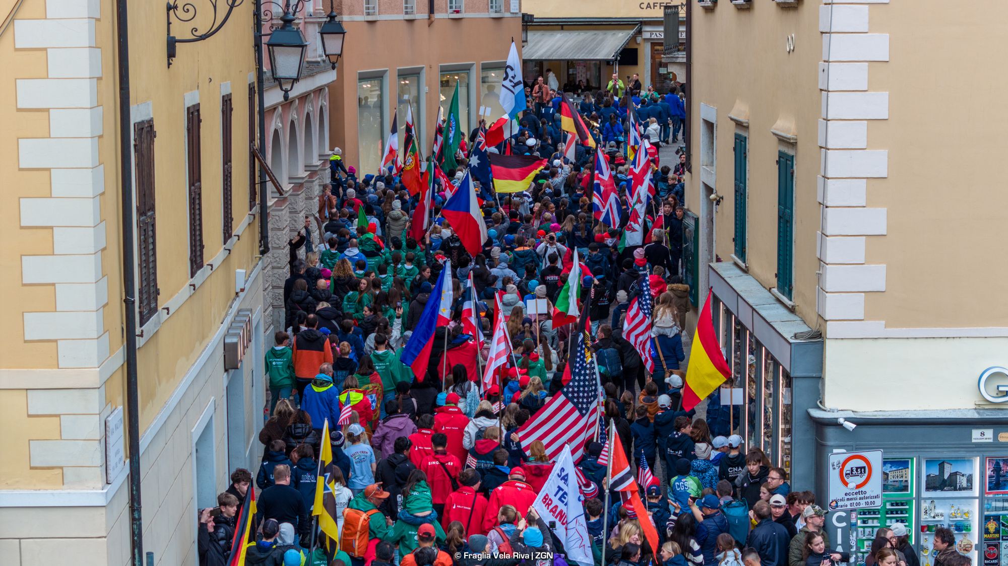 44mo Garda fake Opti Meeting